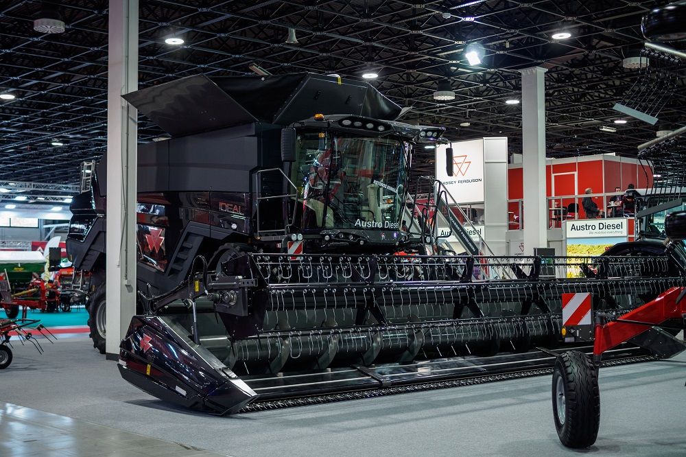 Összesen 15 ország 200 kiállítója és 30 ezer látogató volt jelen az idei, 43. AGROmashEXPO mezőgazdasági kiállításon - Fotó: CSZS, Adam's Photovision