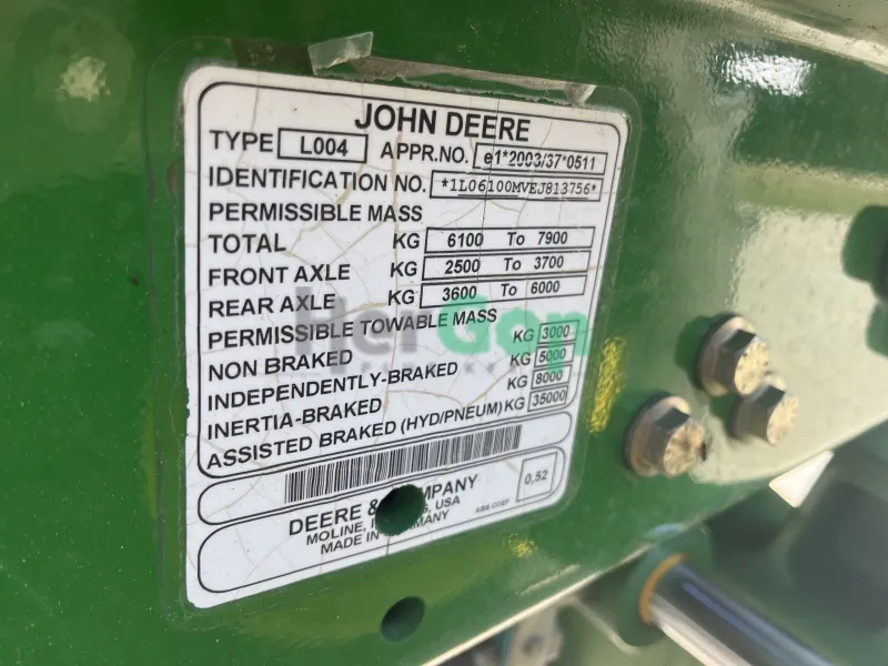 Eladeó John Deere 6100 MC keveset használt traktor