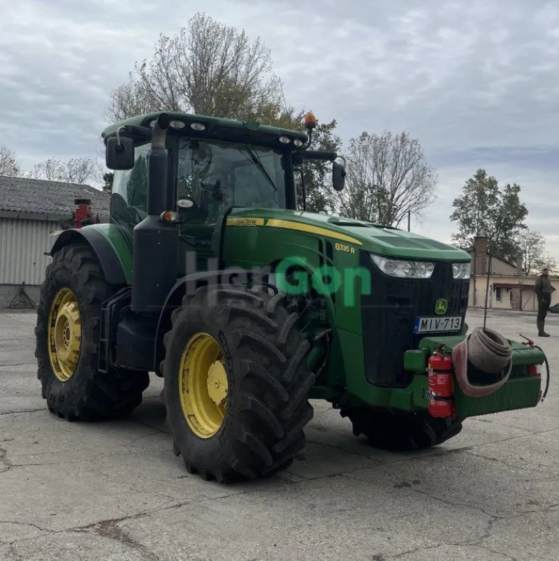 Eladó  John Deere 8335R ILS használt traktor