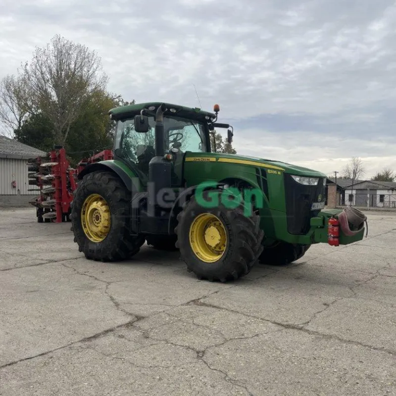 Eladó  John Deere 8335R ILS használt traktor