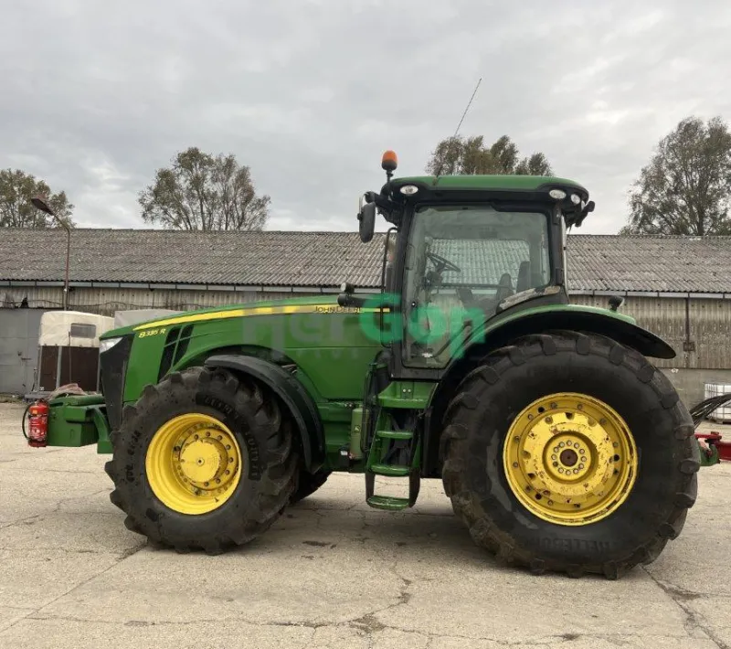 Eladó  John Deere 8335R ILS használt traktor