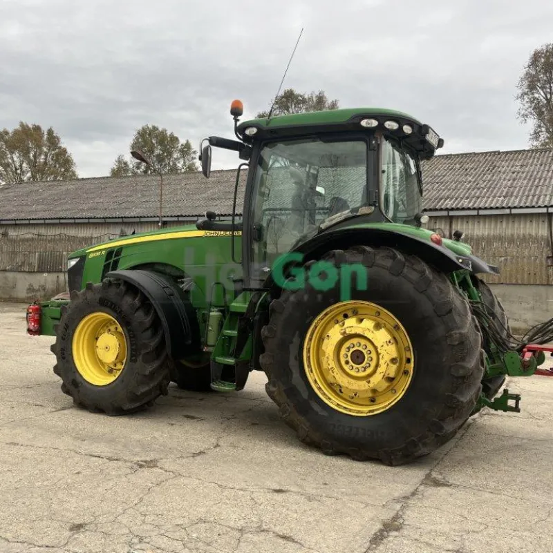 Eladó  John Deere 8335R ILS használt traktor