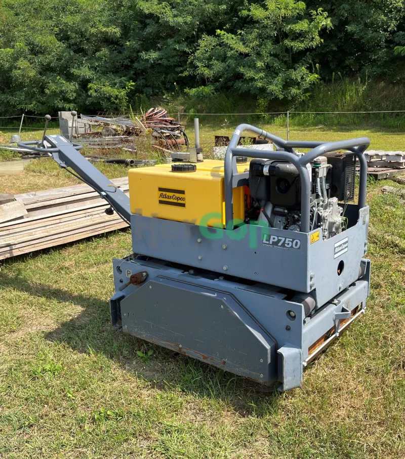 Eladó Atlas Copco LP 750 használt úthenger