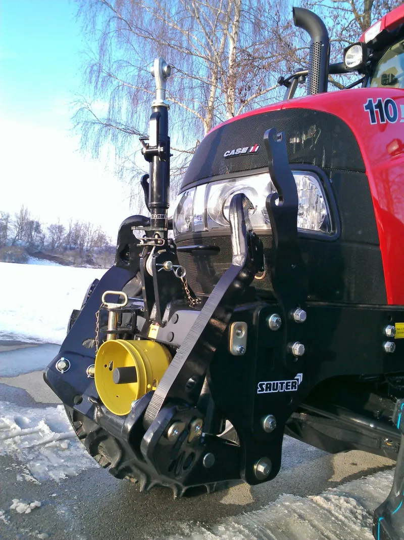 Eladó CNH (New Holland Steyr CaseIH) front hidraulika és TLT