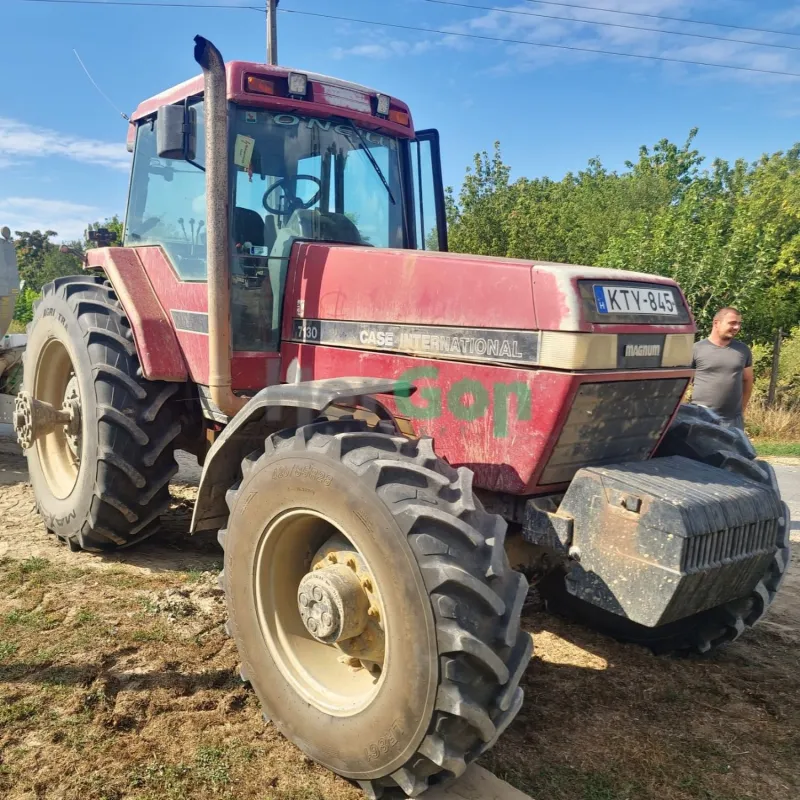 Eladó használt Case IH Magnum 7230 traktor