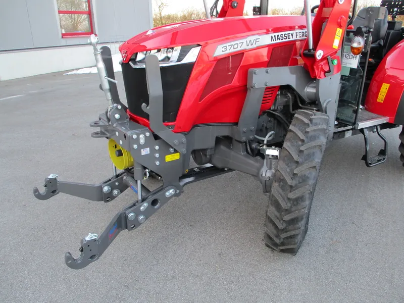 Eladó Massey Ferguson front hidraulika és TLT