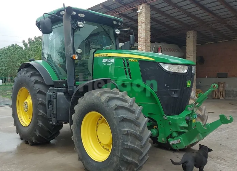 John Deere 7230R