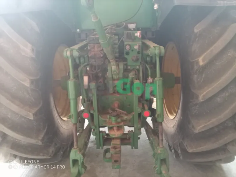 John Deere 7230R