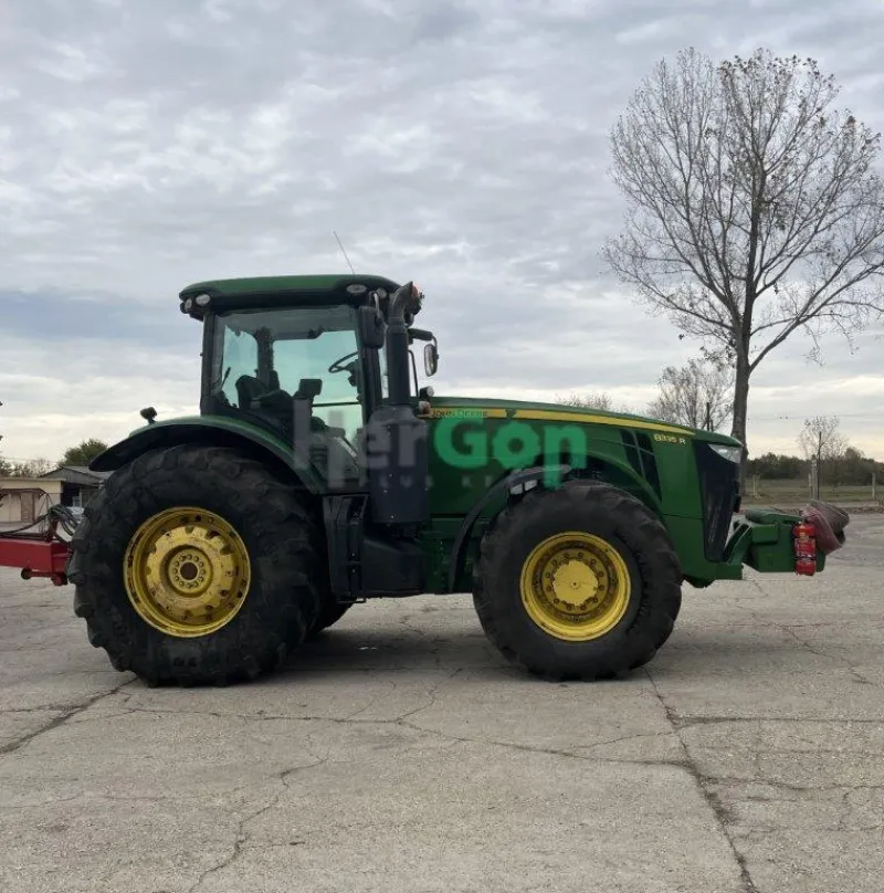 John Deere 8335R ILS