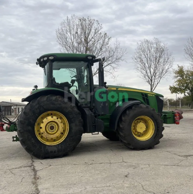 John Deere 8335R ILS