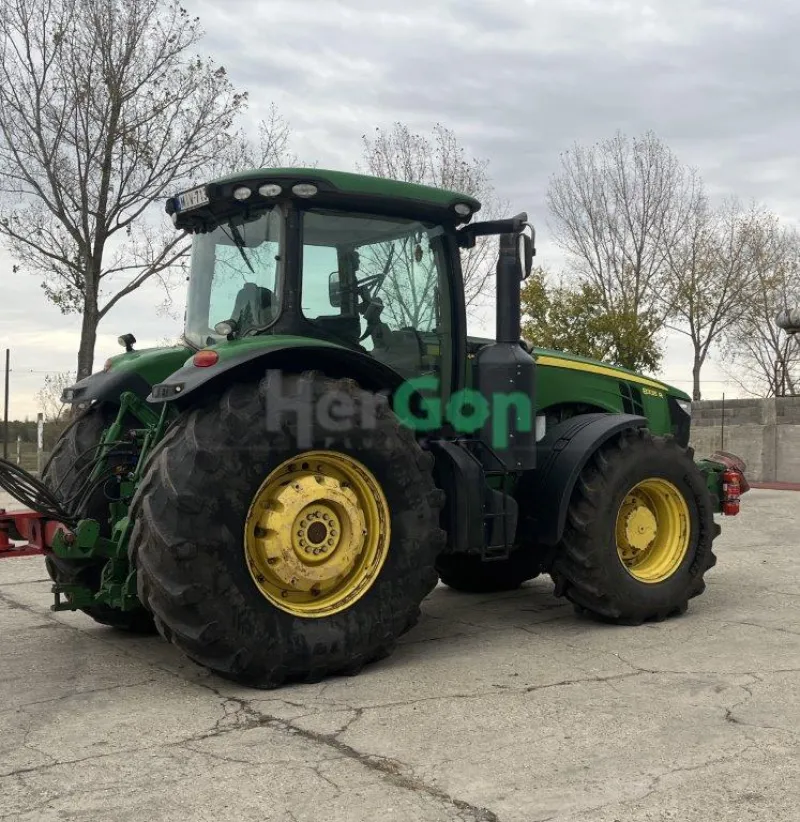 John Deere 8335R ILS