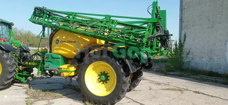 John Deere M740i