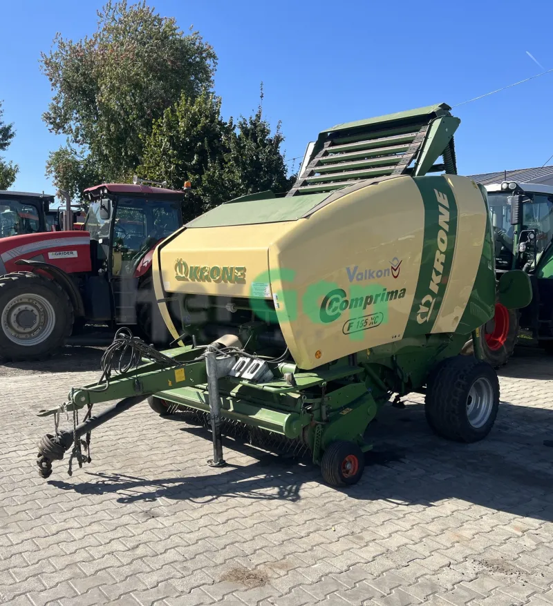 Krone Comprima F155 XC bálázó