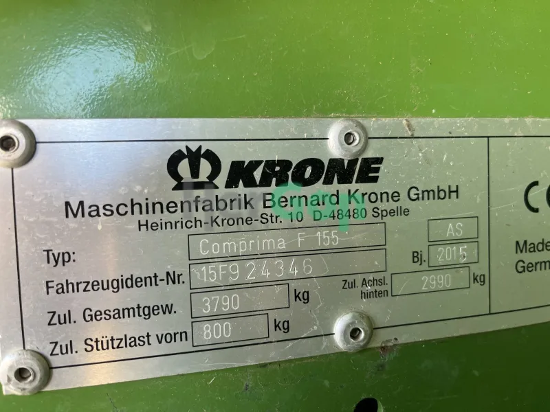 Krone Comprima F155 XC bálázó