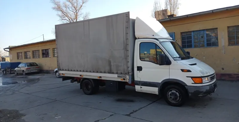 IVECO kisteherautó