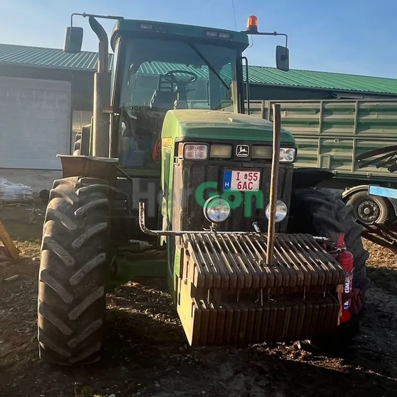 John Deere 8300 traktor