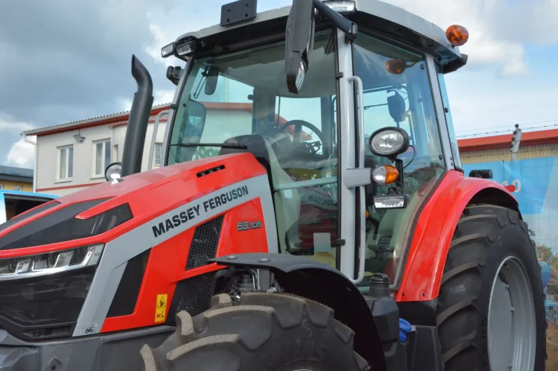 Massey Ferguson 5S.105 Dyna6 EFFICIENT