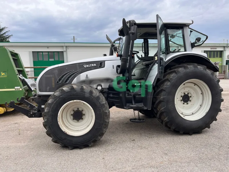 Valtra T152 twintrac