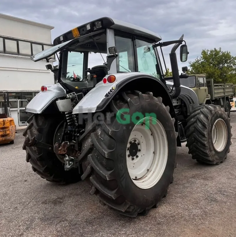 Valtra T152 twintrac