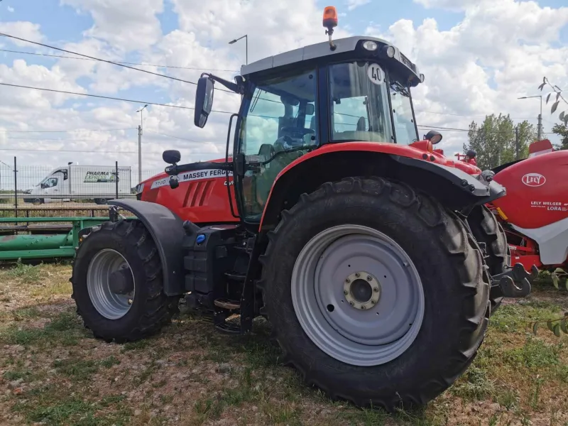 Massey Ferguson 7720 Dyna 6